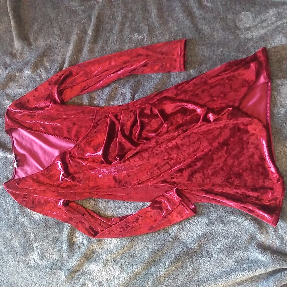 Fashion Nova burgundy velvet fitted wrap dress